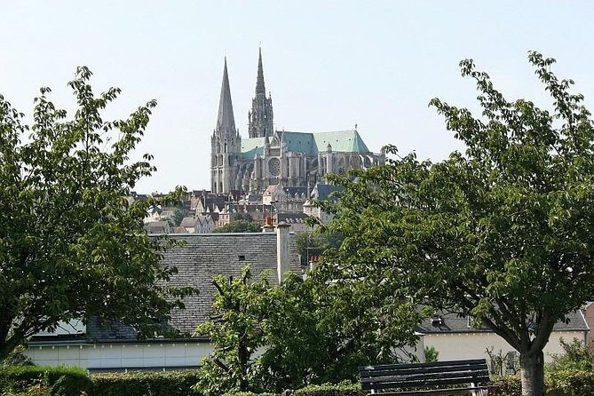 Chartres and Versailles Private Full-day tour - Walking the Old Town and Down Toward the Eure Valley