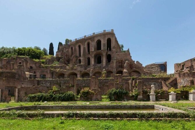 Colosseum & Ancient Rome Private: Women History Guided Tour - Palatine Hill Palaces: Why the View Matters