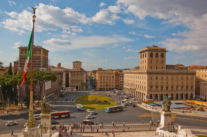 Colosseum and Roman forum. - Timing, Weather, and Comfort: Plan for the Walk