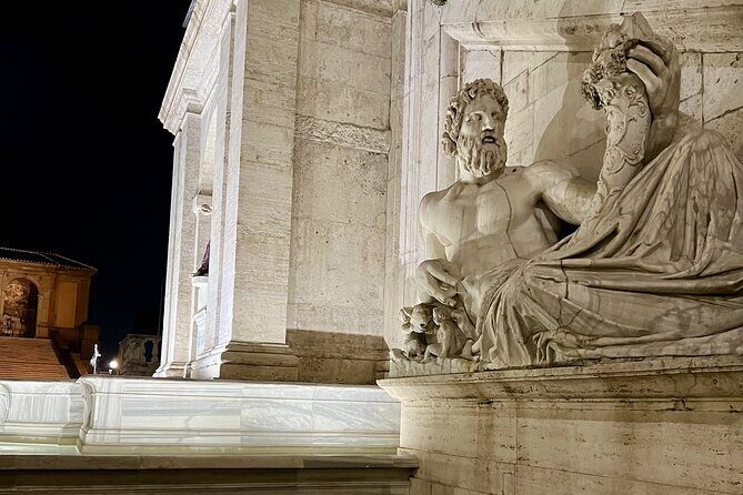 Colosseum and Roman Forum Sightseeing Area Night Walking Tour - How the Forum stops help you read ancient Rome (without tickets)