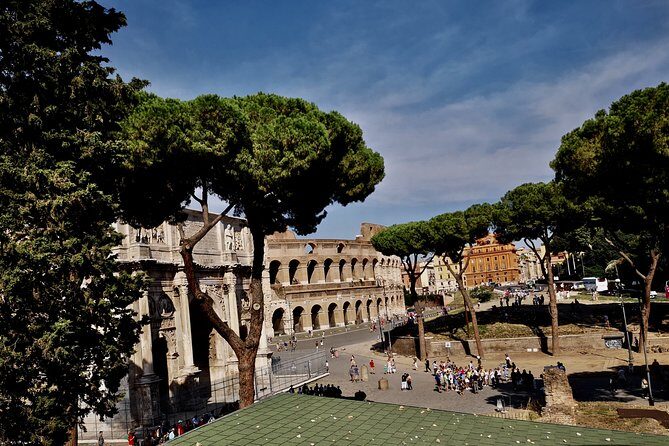 Colosseum Express Tour - Group Size, Finding the Guide, and Crowd Management