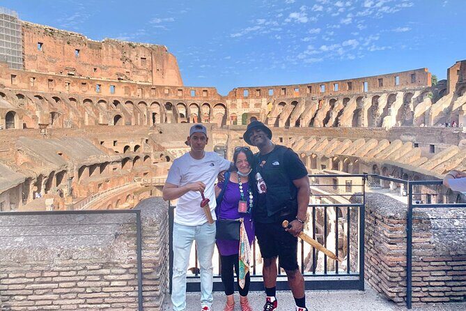 Colosseum Guided Tour - Gladiators, reenactments, and Roman engineering (the guide’s real value)