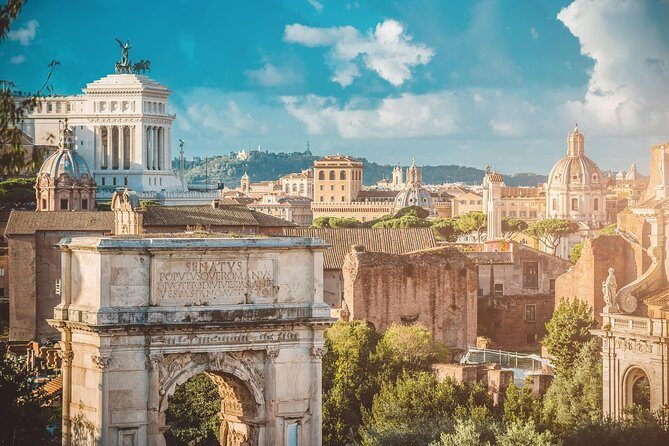 Colosseum, Palatine Hill and Roman Forum Guided Tour - Headsets, small groups, and how the guide keeps it moving