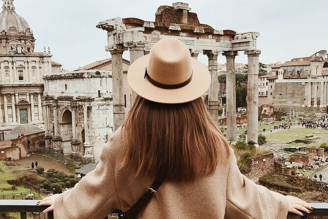 Colosseum, Roman Forum and Palatine Hill Guided Walking Tour - Entering the Colosseum with a real game plan