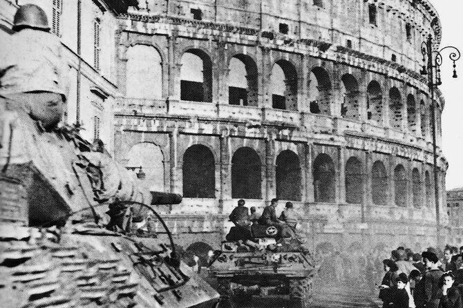 Colosseum, Roman Forum and Palatine Hill with Isuf - Entering the Colosseum: Skip-Line Focus and the One Ticket Extra