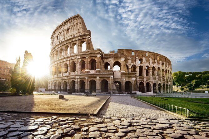 Colosseum, Roman Forum Experience and Vatican Museums - Entering the Colosseum with reserved entry (what you’re really buying)