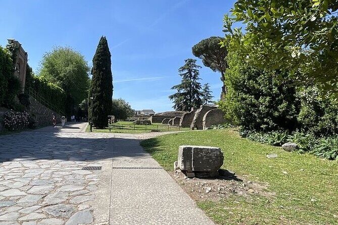 Colosseum, Roman Forum & Palatine Hill Admission With Audio Guide - Palatine Hill: palace views and imperial vibes