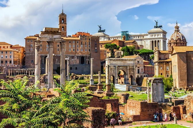 Colosseum, Roman Forum, Palatine Hill Audio Guided Tour - Timing Tips: Short Stops, Photo Windows, and Heat Management