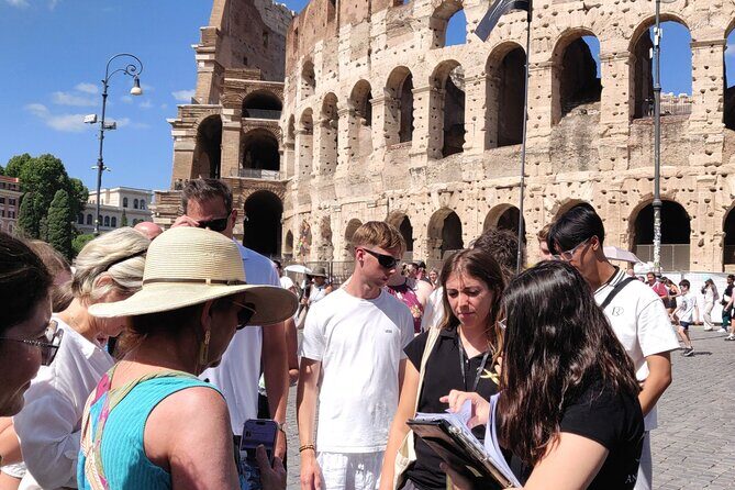Colosseum Self-Guided with Virtual Reality (Official Product) - Stop 1: Arch of Constantine (a quick launch point)