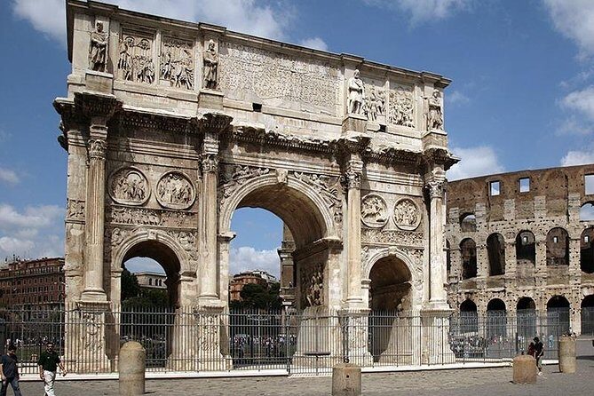 Colosseum Special Access on Arena Floor, Roman Forum and Palaces - Palatine Hill: Caesar’s Territory and the Layers of Rome