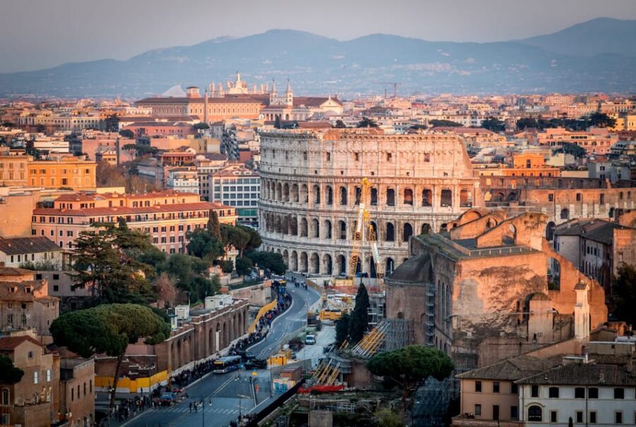 Colosseum with Arena Floor, Palatine Hill & Forum Tour - Palatine Hill Climb and the Forum-to-Circus View at the End