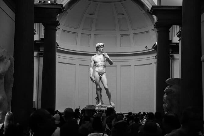 Combo Privado : Accademia, paseo por la ciudad y Galeria Uffizi - Private-group format: easier flow for your day