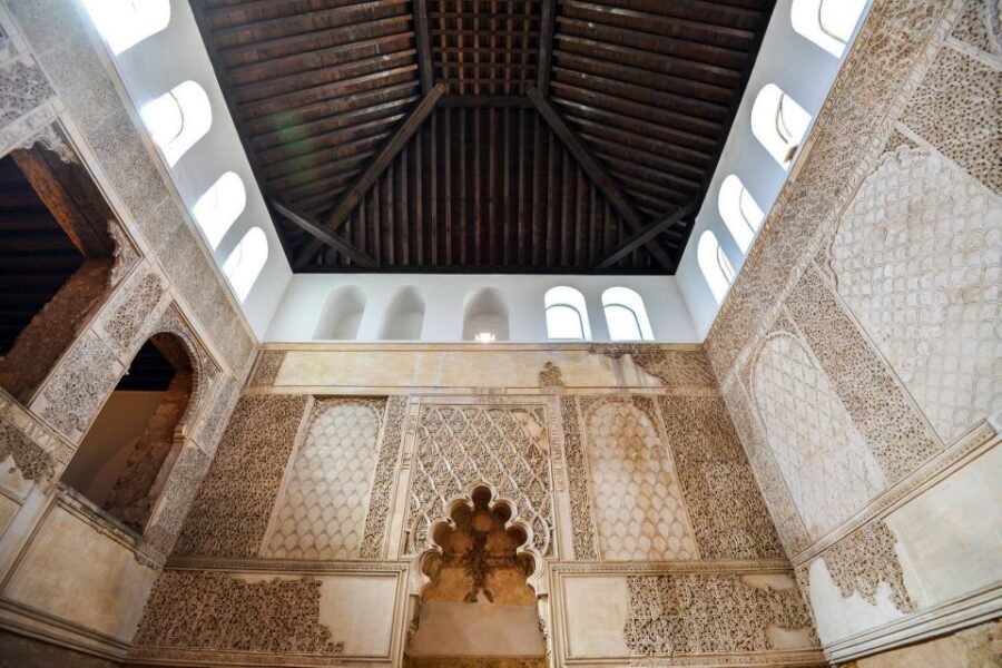Córdoba Guided Tour of the Mosque, Jewish Quarter & Alcazar - The Mosque–Cathedral: How the Guide Makes the Building Click