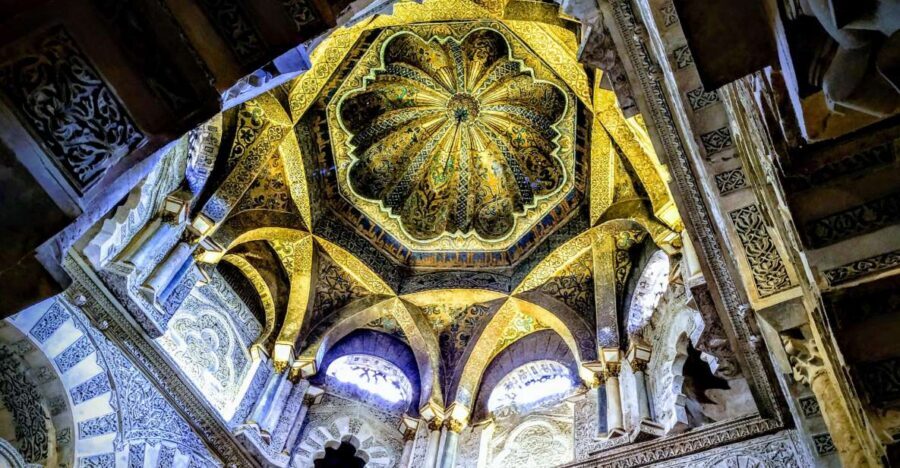 Córdoba: Mosque-Cathedral & Alcazar Guided Tour - Key Things You’ll Notice on This Córdoba Double Bill