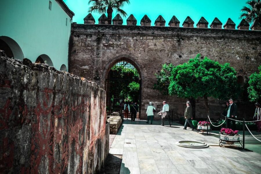 Córdoba: Mosque-Cathedral and Alcazar Tour - Alcázar Gardens and Caliphal Arab Baths: What’s Still Worth Your Time