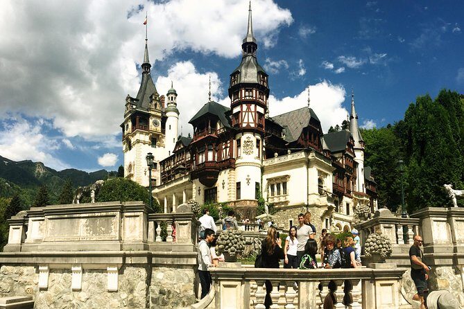 Count Dracula & Peles Castle in One Day from Bucharest - Key things I’d focus on before you book