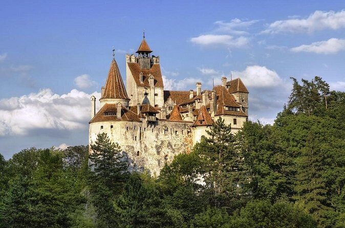 Count Dracula & Peles Castle in One Day from Bucharest - Who this one-day Bran and Peles plan is best for