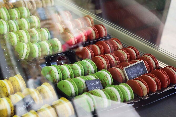 Custom private Paris food tour by walk from the Eiffel Tower - Why This Eiffel Tower Tasting Walk Works So Well