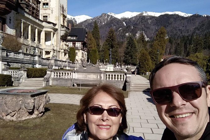 Day Trip from Bucharest to Dracula Castle, Brasov and Peles Castle Sinaia - Bran Castle and the Dracula vibe: what’s worth your time