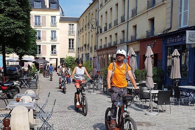 Discover Versailles on electric 2-wheelers (Yes to PRM) - Petit Trianon and Grand Trianon: two very different royal moods