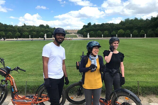Discover Versailles on electric 2-wheelers (Yes to PRM) - Where you start: Louis XIV and a quick ramp-up