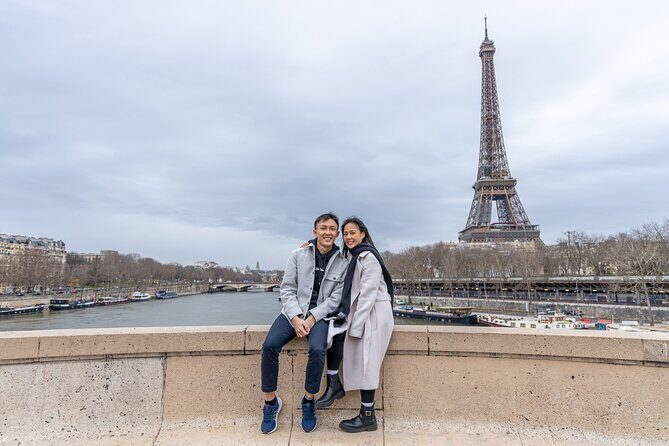 Eiffel and La Seine Photo Shoot - Paris Photographer - Meeting at Rue Nélaton: quick start, easy logistics