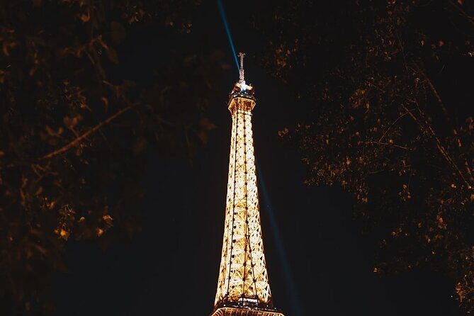 Eiffel Tower Access up to Summit with Guiding Host - If the Summit Closes: The Second-Floor Reality Check