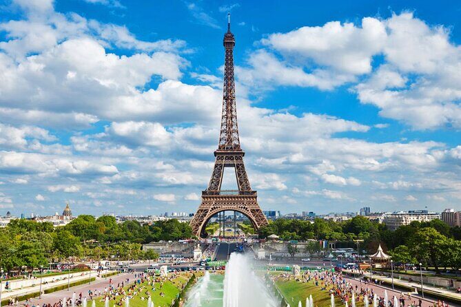 Eiffel Tower Access with Optional Summit by Lift - The dusk timing: why the premium slot is worth caring about