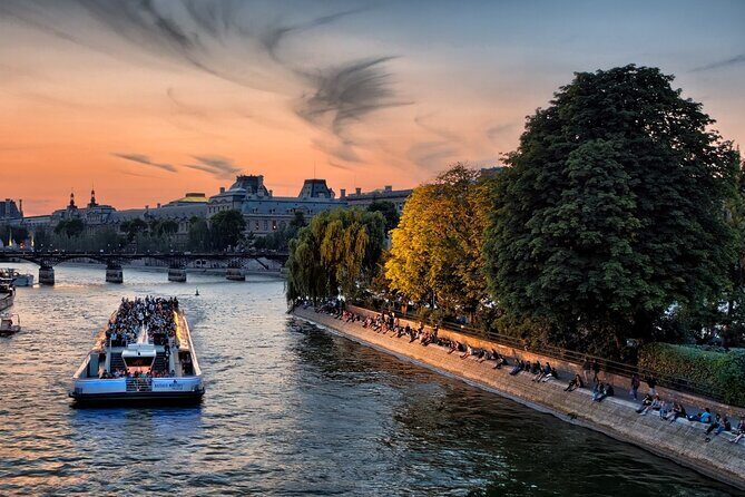 Eiffel Tower Summit Floor Entry & Illuminations Seine Cruise - Illuminations and view time: how to plan your evening flow
