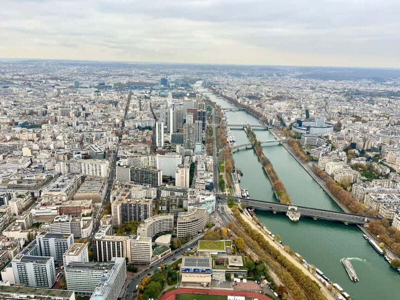 Eiffel Tower with Summit and 2nd Floor Access Guided Tour - First Floor Photo Time and Free Time: Don’t Miss the Easy Extras