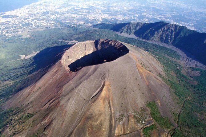 Enjoy Pompeii & Mt. Vesuvius: Semi-Private Tour from Positano - No lunch included: how to keep energy up without ruining the pace