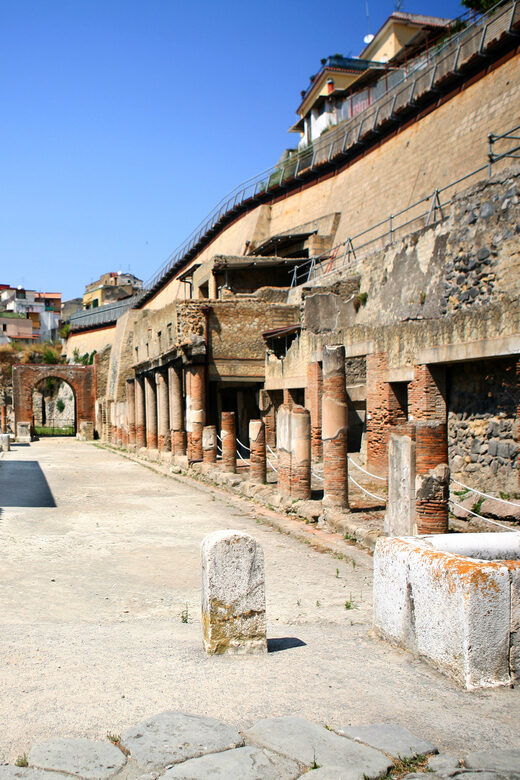 Ercolano: Herculaneum Entry Ticket with Optional Audio Guide - Walking the ancient streets: what you’ll actually see
