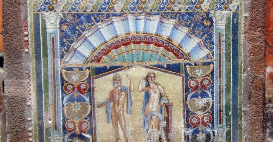 Ercolano: Herculaneum Skip-the-Line Ticket & Audio Guide - Why Herculaneum (Ercolano) feels different from Pompeii