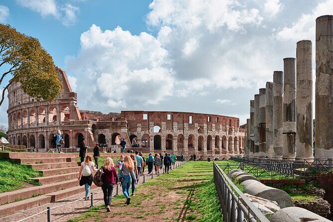 Esclusive Colosseum Tour with Roman Forum & Palatine Hill Access - What 1 Hour in the Colosseum Actually Covers