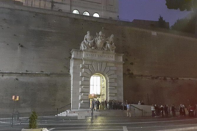 Exclusive Guided tour : Vatican Museum,Sistine Chapel & Basilica - St. Peter’s Basilica: entry with the group, then your own pace