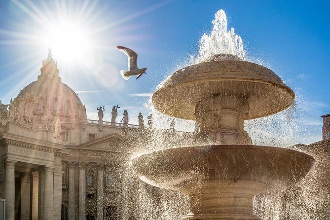 Exclusive Vatican Museum Sistine Chapel Skip-the-Line Group Tour - Vatican Museums highlights: spiral staircase, Laocoön, and Maps Gallery