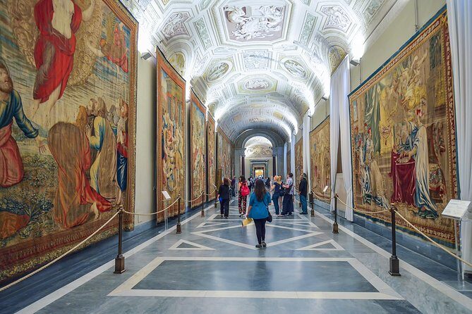 Exclusive Vatican Museum, Sistine Chapel, Underground Catacombs Tour and Tickets - How the 5-hour plan works (and why meeting time matters)