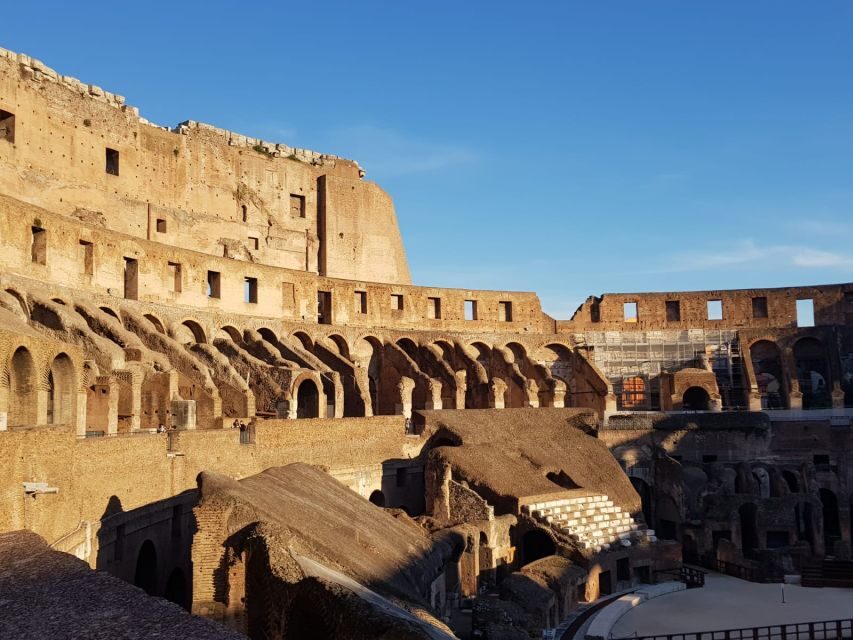Explore Colosseum and Roman Forum with an Archaeologist - How an archaeologist turns the Colosseum and Forum into one story