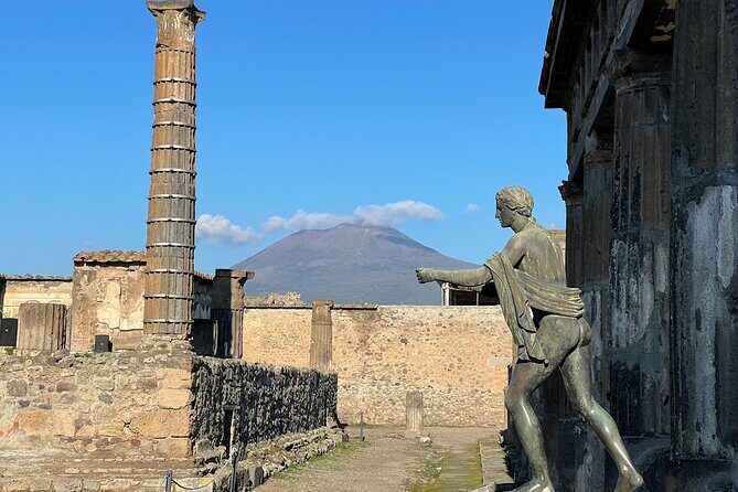 Explore the Pompeii Ruins from Positano - What to pack: walking comfort, rain, and sun strategy