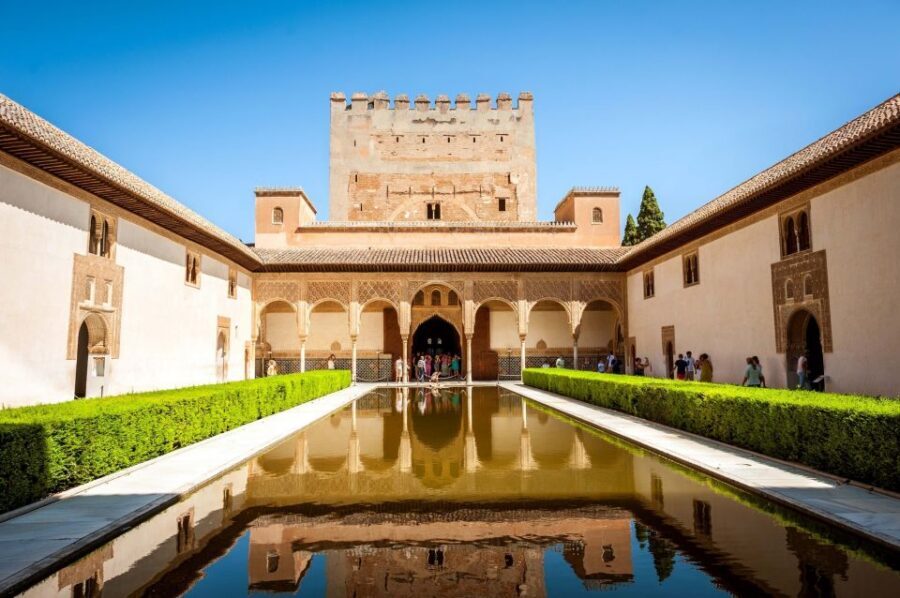 Fast-Track Alhambra & Nasrid Palaces Guided Tour - Why the fast-track Alhambra ticket is worth it