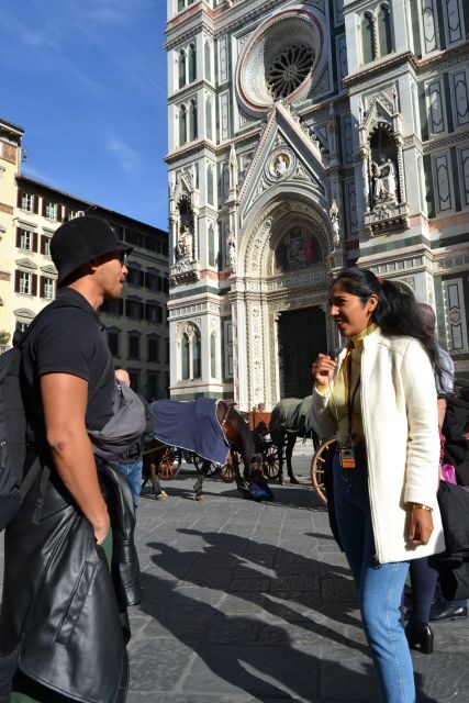 Florence: City Center, Accademia and Uffizi Gallery Tour - Start at Via Ricasoli: fast entry starts before the museums