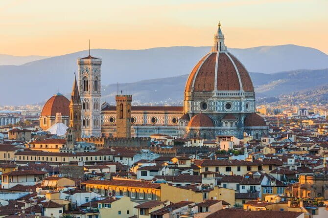 Florence - Express Uffizi Gallery and Leonardo da Vinci Museum - Piazza della Signoria and Neptune: A Strong Start