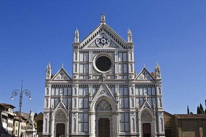 Florence in one day with a localGuide: David-City walk-Uffizi - Uffizi Gallery with reserved entry: Botticelli, Leonardo, Michelangelo, and Caravaggio