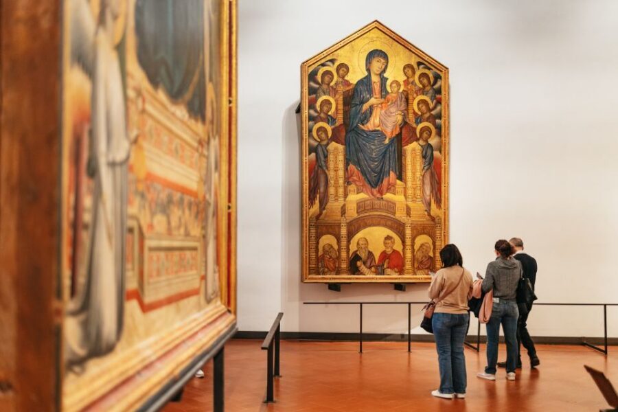 Florence: Skip-the-Line Uffizi Small Group Tour - After the tour: refreshments and photos from the Uffizi terrace area