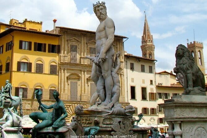 Florence: Uffizi Gallery Audio Guided Tour led by Tour Leader - Live guide Q&A in English or Italian: when a human helps