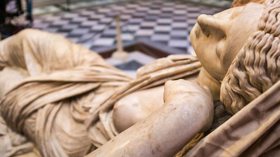 Florence: Uffizi Gallery Private Tour w/ Skip-the-Line Entry - How the Uffizi Tour Starts: From Offices to Art Gallery