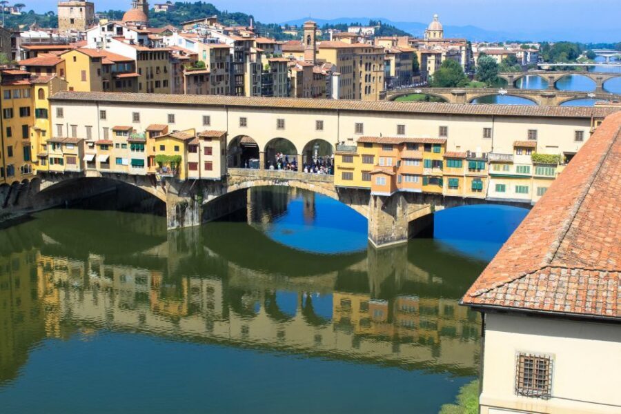 Florence: Uffizi Gallery Private Treasure Hunt for Families - Languages, accessibility, and what to bring