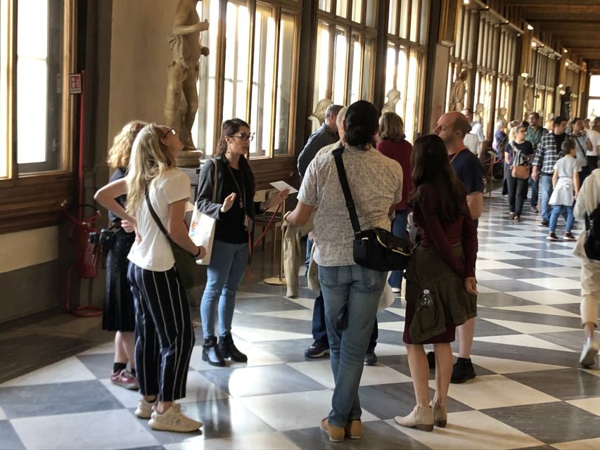 Florence: Uffizi Gallery Small Group Guided Tour - Why this max-15 Uffizi format feels calmer