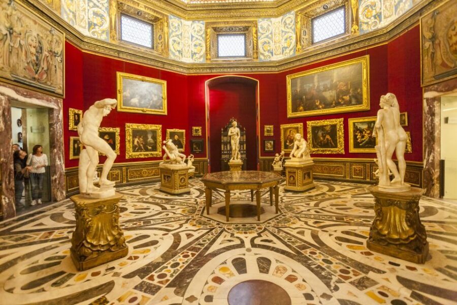 Florence: Uffizi Gallery Tickets with Optional Audio Guide - Michelangelo, Leonardo, and Raphael: How to See More Without Getting Overwhelmed