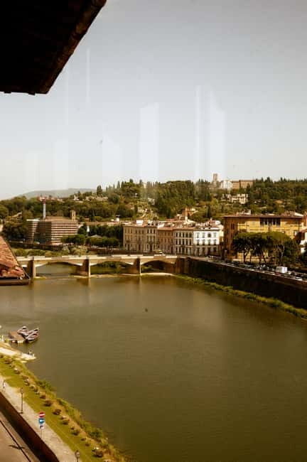 Florence: Uffizi Tour with an Art Expert Guide - Who should book this and who should choose another option